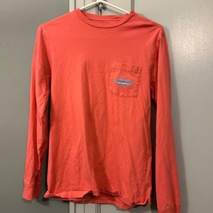 Cute vineyard vines shirt